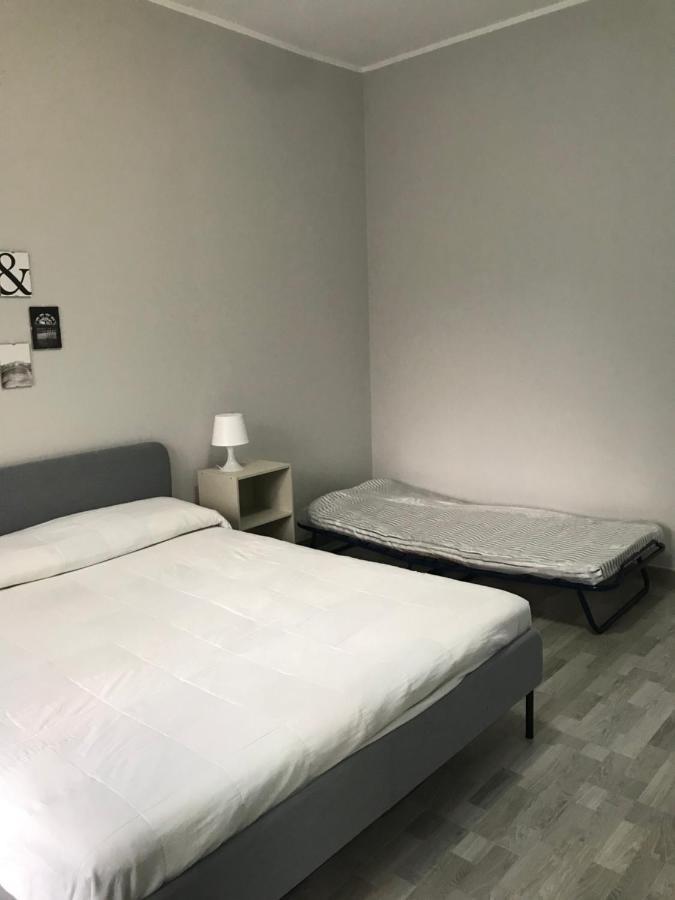 Il Borgo Antico: Vista Su Reggia Di Venaria Reale Appartement Buitenkant foto